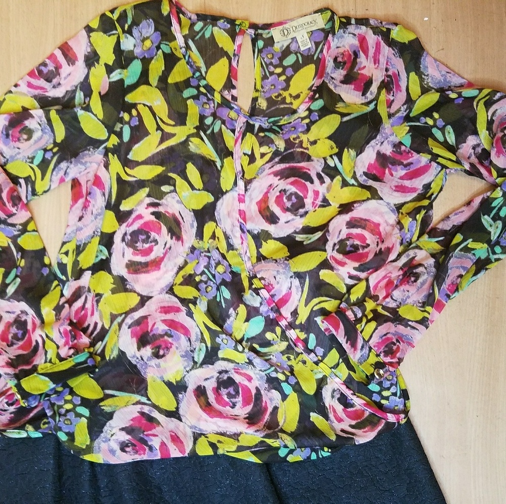 EUC Sheer Multicolored Top